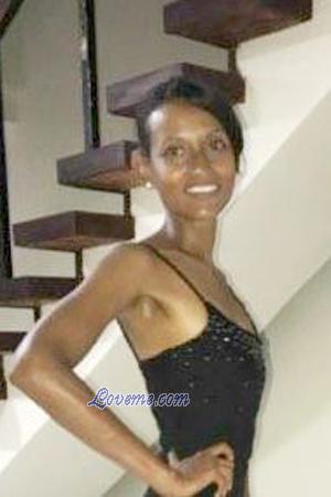 173738 - Stephanie Age: 37 - Costa Rica