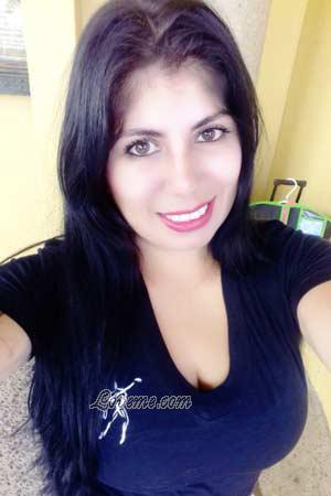 175502 - Silvia Age: 38 - Costa Rica