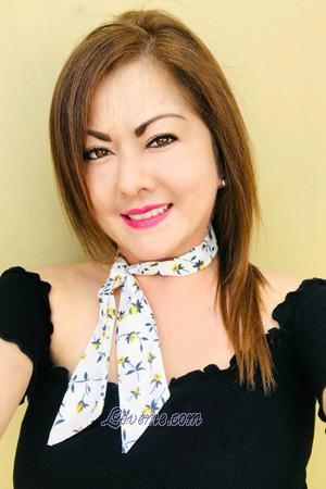 185159 - Laura Age: 42 - Costa Rica