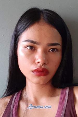 195630 - Tadsaneewan (Pokky) Age: 27 - Thailand