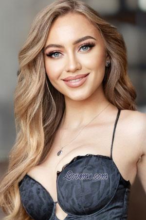 215072 - Yulia Age: 37 - Ukraine