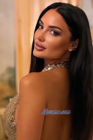 219641 - Louise Age: 31 - France